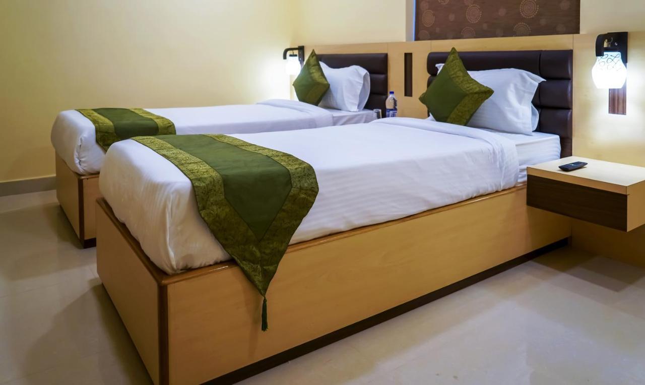 Treebo Oasis, Laxmisagar Hotel Бхубанешвар Екстериор снимка